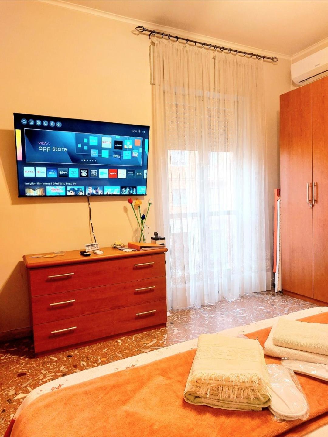 Whole Flat Close Beach Breakfast Kitchen Air Conditioning Laundry Shuttle Airport Wi-Fi Car Parking Netflix Balconies Check In 24H & Metro To Rome 丽都迪奥斯蒂亚 外观 照片